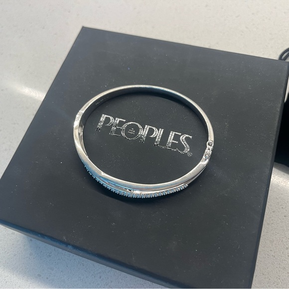 Peoples Diamond Silver bracelet - Picture 2 of 9